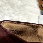 Clarks  Inigo Suede Kitten Heels Sz 7.5 Photo 7