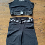Nike Workout Set Photo 0