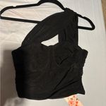 Elegant Black One Photo 0