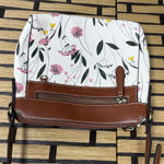 st. john's bay St.‎ John’s Bay White Floral Crossbody Purse Photo 0