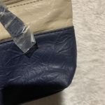 Stone Mountain Women's Crossbody Handbag New Photo 4