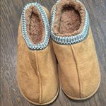 Cozy Tan Slippers with Knit Trim Size 8 Photo 0