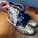 Dirty Laundry  Suede Floral Valoor Combat Boots, size 7.5 Photo 2