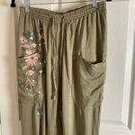 Oslo 16 Green Painted Floral Jogger Pants Size 6 Photo 3