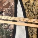 Under Armour  Realtree Camo Hoodie Pink Hunting Outdoors Sweatshirt Women L/XL Photo 3