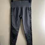 Zyia  Seamless Camo High Waist 7/8‎ Performance Leggings size large Photo 10