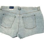 Old Navy NWT Mid Rise Boyfriend Distressed Light Wash Raw Hem Jean Shorts Sz 20 Photo 2