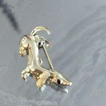 Small Dog & Big Dog brooch Gold Photo 3