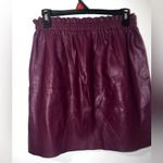 Loft  Faux Leather Cinched Skirt Mini Size XS Burgundy Red Photo 2