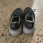 Nike legend react women 8 gray Photo 3