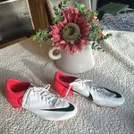 Nike  Women's White and Hot Pink Soccer Cleats Sz 7 NWOT Photo 7
