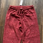 SUB_URBAN RIOT Red Sweats Photo 2