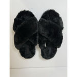 PINK - Victoria's Secret Victoria's Secret PINK Criss Cross Slipper Size‎ 7-8 Medium Black Fuzzy Slides Photo 1