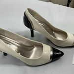 Predictions Womans Comfort Plus By  Stiletto Slipon Pumps 7.5 Black White Photo 0