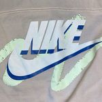 Nike Women’s Small Cropped Sweatshirt Photo 2