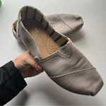 Toms  Light Brown Grey Slip-On Loafers 6.5 Photo 3