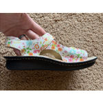 Alegria  White Leather Floral Flower BECKIE Prime Time Comfort Sandal Shoes 37 Photo 3