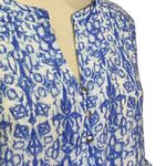 kim rogers PRETTY  3/4 Sleeve Roll Tab Sleeve Blouse Size Small Blue White Photo 1