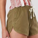 Billabong Road Trippin’ Sage Green Shorts Women’s Size Medium Salt Washed Photo 1