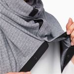 Lululemon Vinyasa Scarf Rulu Heathered Herringbone/Heathered Black White Photo 3
