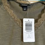 Torrid  Life is Beautiful V-Neck Lace Sleeve Embroidered Shirt Size 1X NWT #2599 Photo 6