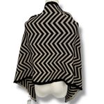 Cruise Club cardishawl chevron metallic gold black poncho wrap shawl NEW OS Photo 3