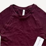 Athleta NWT  Seamless Crewneck Long Sleeve Top size medium Photo 3