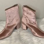 Free People  Velvet Cecile Bootie Size 37 Rose Boots Pink Block Heel Velour New Photo 2