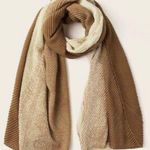 Boutique NEW Gorgeous Long Crinkle Style Scarf In Tans, Cream & Gold Photo 0