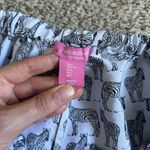 Isaac Mizrahi 🦋  White Black Zebra Pajama Shorts Comfy Casual Large Photo 2