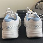 New Balance Shoes Photo 5