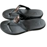 Crocs  sanrah hammered metallic wedge flip flop sandals grey and gold sz 11 Photo 1