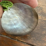 None Beautiful shell and green seed bead necklace Photo 4