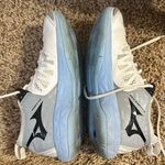 Mizuno Volleyball Shoes Photo 0