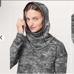 Lululemon Forever Endeavour Long
Sleeve
Rush Jacquard Black White Photo 2