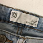 RSQ Womens Jeans Vintage Mom Tapered Light Wash Size 5/27 Photo 2
