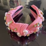 Pink bedazzled centre twist hearts and crystals headband Photo 1