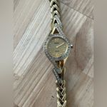 Seiko  Solar Stunning Ladies Watch Gold-tone Bracelet Dial Case Crystals Galore Photo 2