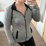 ASICS Women’s Lightweight Zip Up Black White Chevron Running Jacket Size Large Photo 1