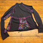 Athleta  Long Sleeve Mock Neck Floral Trim Activewear Top Womens Size L Photo 4