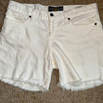 Lucky Brand Abby short White Denim Shorts Frayed Hem Casual Summer size 6/28 Photo 0