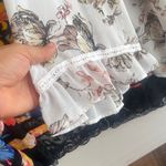 Candie's  Black and White Floral Shrugs kimono Photo 4