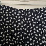 & Other Stories & Other Stories Tie Front Floral Shorts Size: 8 Photo 4