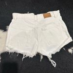 Pull & Bear  white denim shorts Photo 2