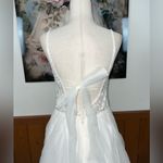 David's Bridal Gorgeous David’s Bridal Tulle Organza Tie Back Wedding Gown! Photo 6