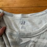 Gap  Favorite T shirt Green Camo, Size xl green long sleeve Photo 2