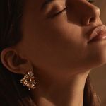 NWT Women's Amber Sceats Reese Sculptural 24K Gold Plated Earrings Photo 0