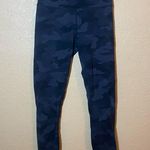 Lululemon  Women’s size 4 Align High-Rise Crop 21"
Buttery-soft Photo 1