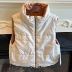 Cozy Reversible Puffer Vest Sleeveless Jacket Womens XL Beige Tan Trendy New Photo 3