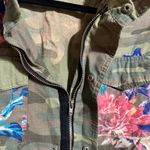 Chelsea & Violet  Camouflage Floral Military Style Utility Jacket size S Photo 3